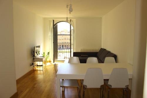 Aloha Apartamentos Памплона Екстер'єр фото